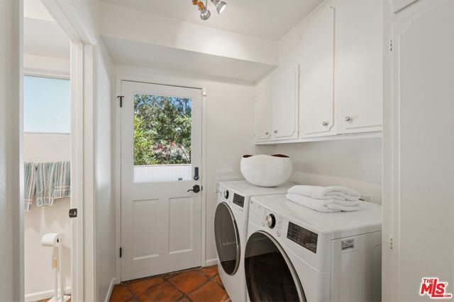 9830 Beeson Drive, Los Angeles, CA 90210
