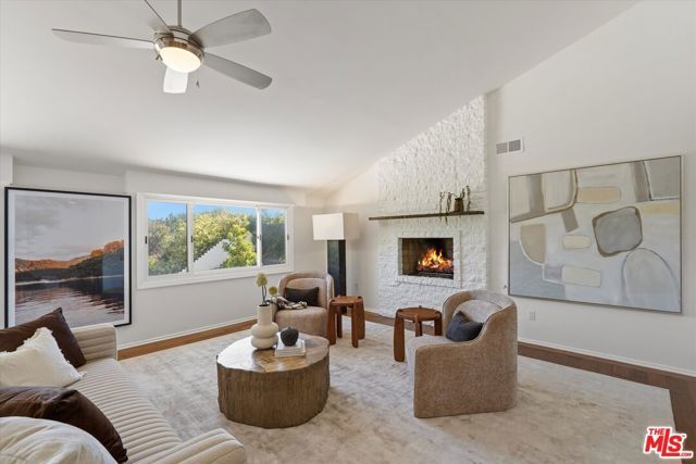 9830 Beeson Drive, Los Angeles, CA 90210