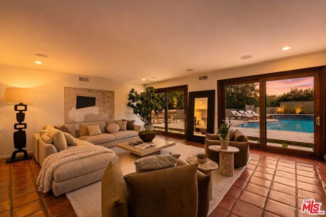 9830 Beeson Drive, Los Angeles, CA 90210