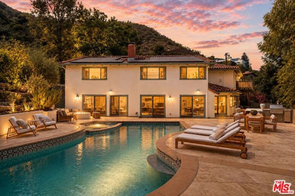 9830 Beeson Drive, Los Angeles, CA 90210