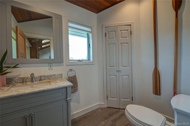81 Manor Lane, Jamesport, NY 11947