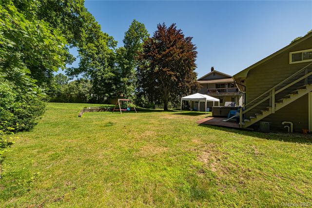 81 Manor Lane, Jamesport, NY 11947