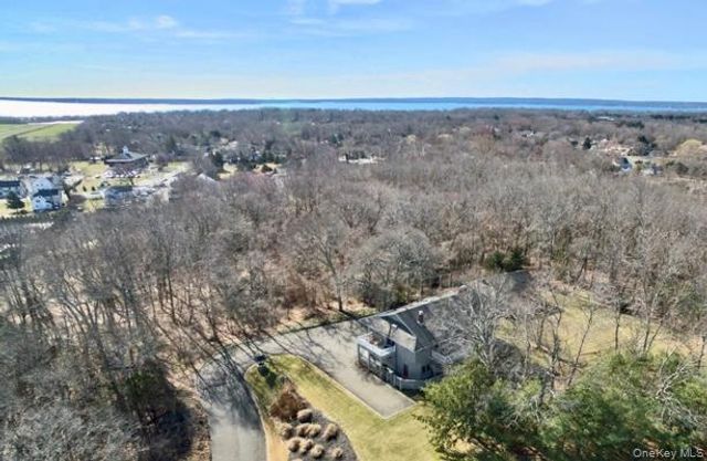81 Manor Lane, Jamesport, NY 11947