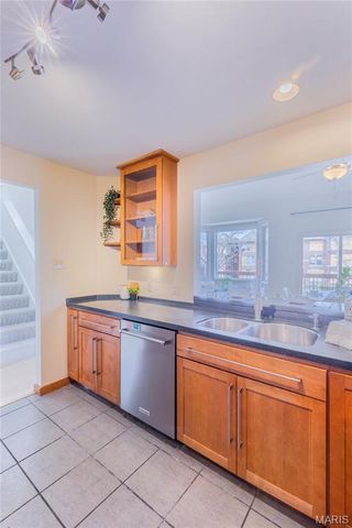 5600 Waterman Boulevard 2, St Louis, MO 63112