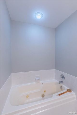 5600 Waterman Boulevard 2, St Louis, MO 63112