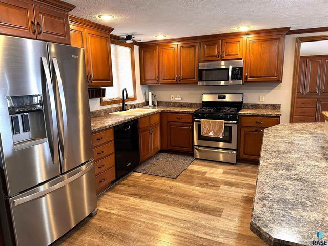 3905 N Longview Ave Avenue, Sioux Falls, SD 57107