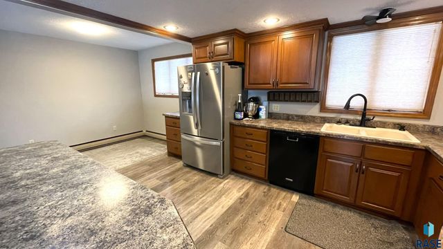 3905 N Longview Ave Avenue, Sioux Falls, SD 57107