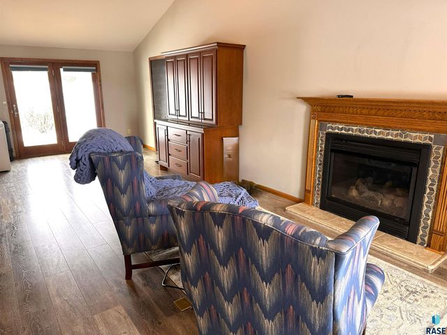 3905 N Longview Ave Avenue, Sioux Falls, SD 57107