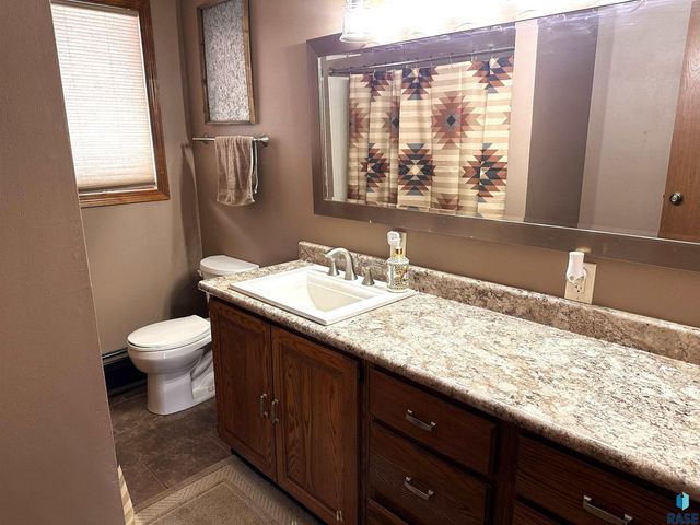 3905 N Longview Ave Avenue, Sioux Falls, SD 57107