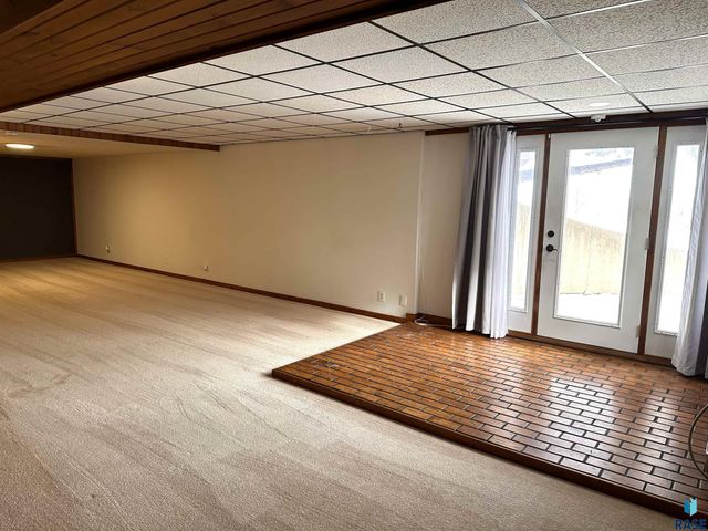 3905 N Longview Ave Avenue, Sioux Falls, SD 57107