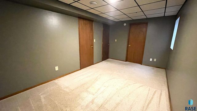 3905 N Longview Ave Avenue, Sioux Falls, SD 57107