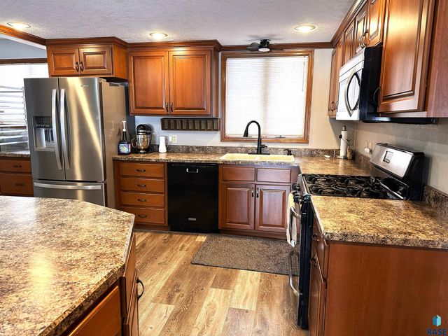 3905 N Longview Ave Avenue, Sioux Falls, SD 57107