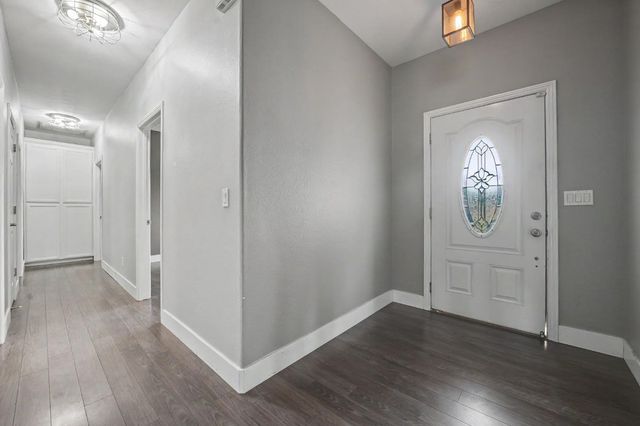 1938 Blake Ln, Valley Springs, CA 95252