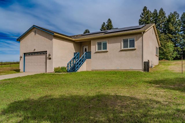1938 Blake Ln, Valley Springs, CA 95252