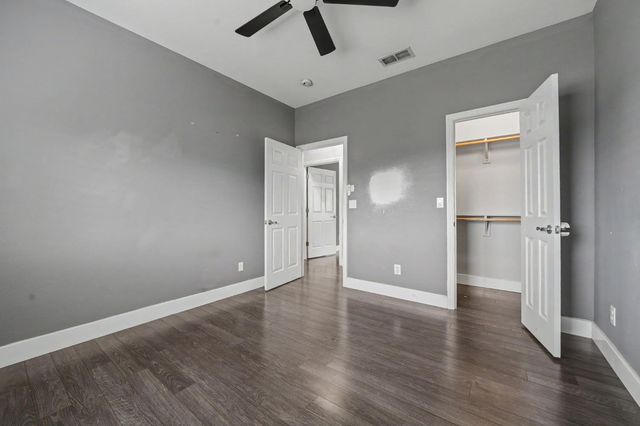 1938 Blake Ln, Valley Springs, CA 95252