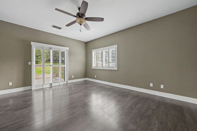 1938 Blake Ln, Valley Springs, CA 95252