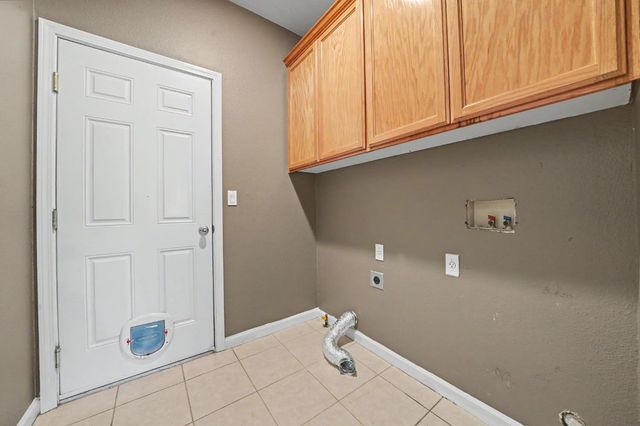 1938 Blake Ln, Valley Springs, CA 95252