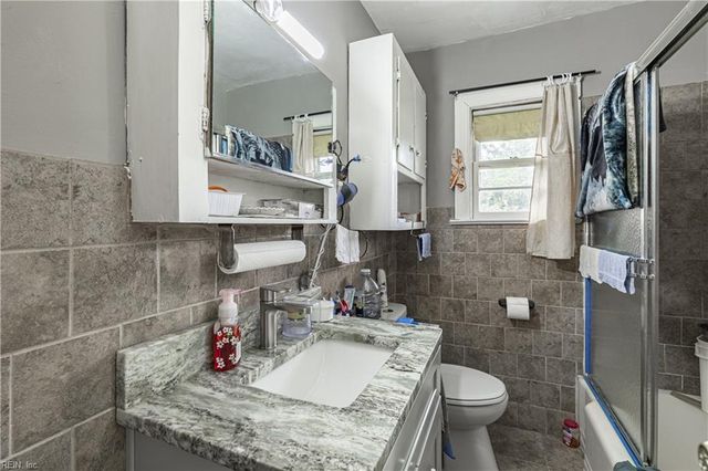 4933 George Washington Mem Hwy, Yorktown, VA 23692