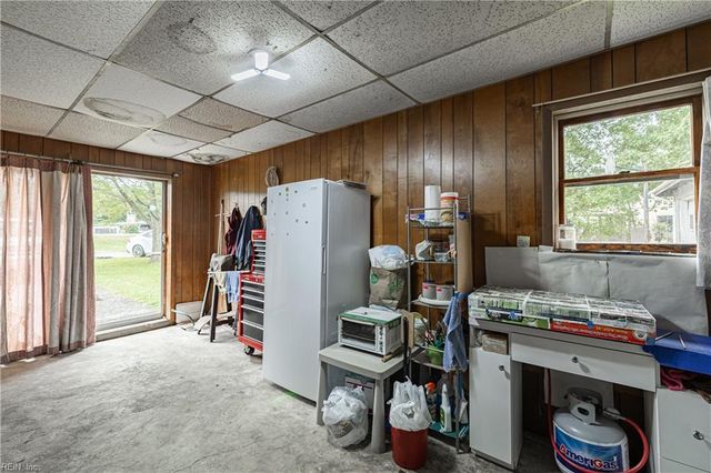 4933 George Washington Mem Hwy, Yorktown, VA 23692