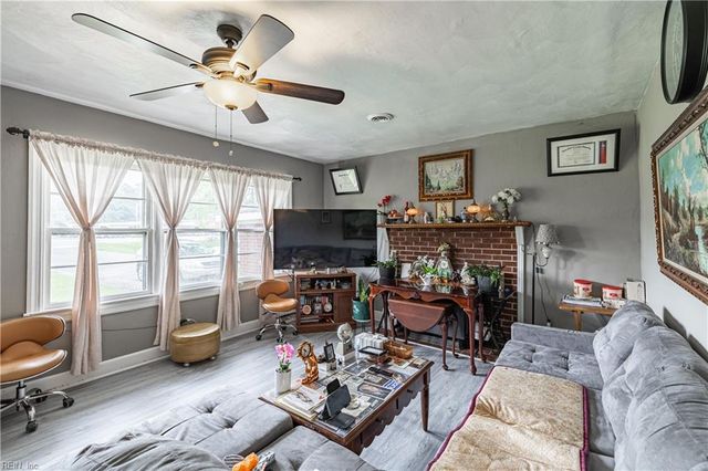 4933 George Washington Mem Hwy, Yorktown, VA 23692