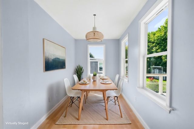 27 Abington Ave, Plymouth, MA 02360