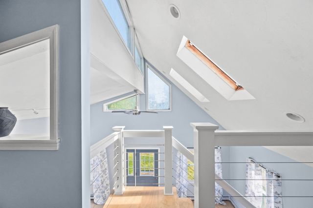 27 Abington Ave, Plymouth, MA 02360
