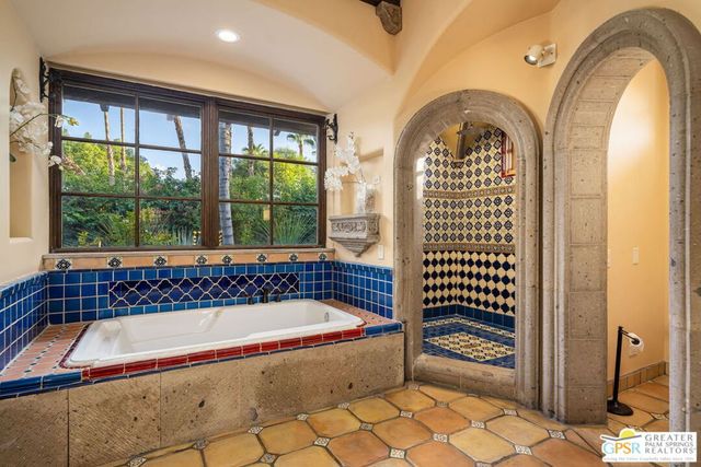 32 Clancy Lane, Rancho Mirage, CA 92270