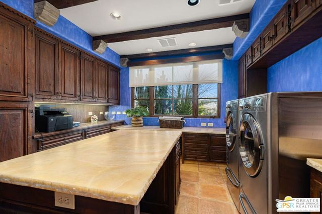 32 Clancy Lane, Rancho Mirage, CA 92270