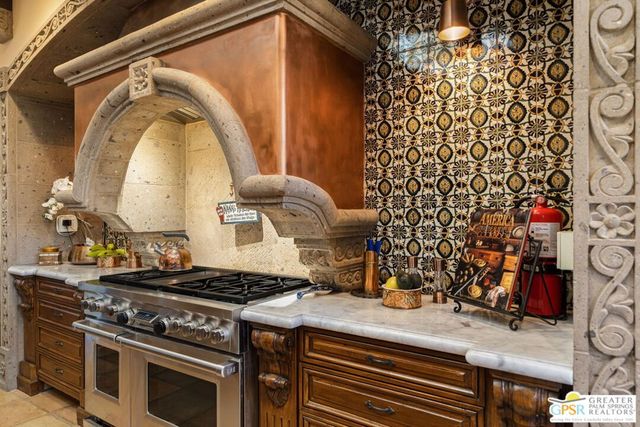 32 Clancy Lane, Rancho Mirage, CA 92270