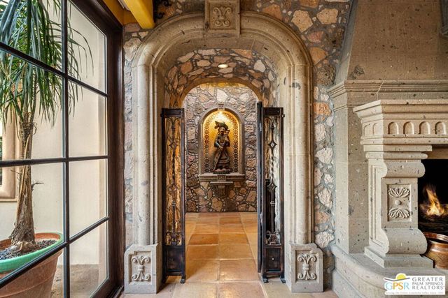 32 Clancy Lane, Rancho Mirage, CA 92270