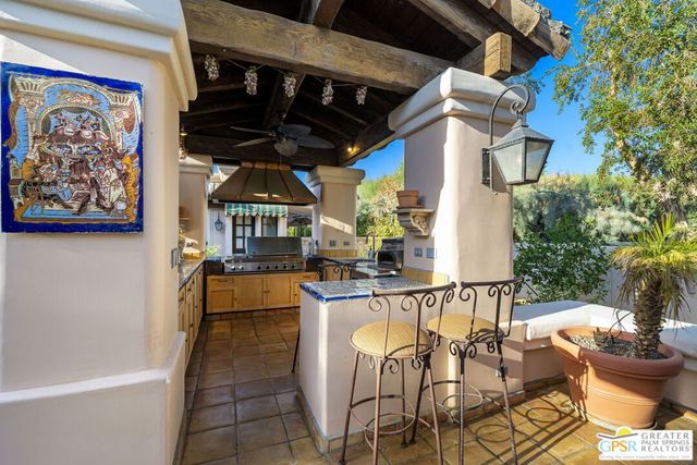 32 Clancy Lane, Rancho Mirage, CA 92270