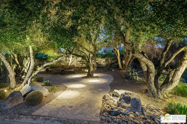 32 Clancy Lane, Rancho Mirage, CA 92270