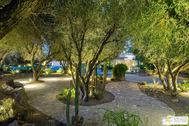 32 Clancy Lane, Rancho Mirage, CA 92270