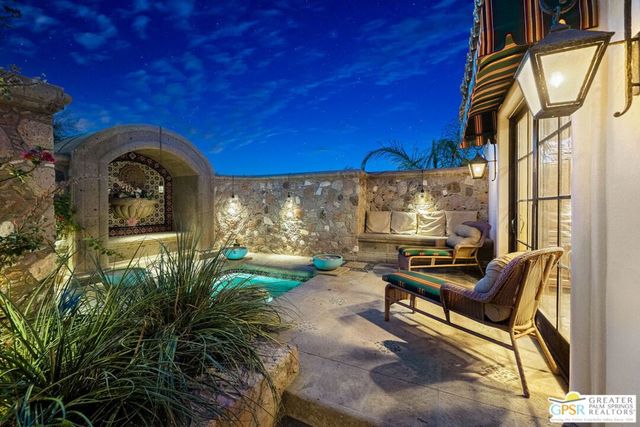 32 Clancy Lane, Rancho Mirage, CA 92270