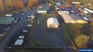 220 S 9th St, Philomath, OR 97370