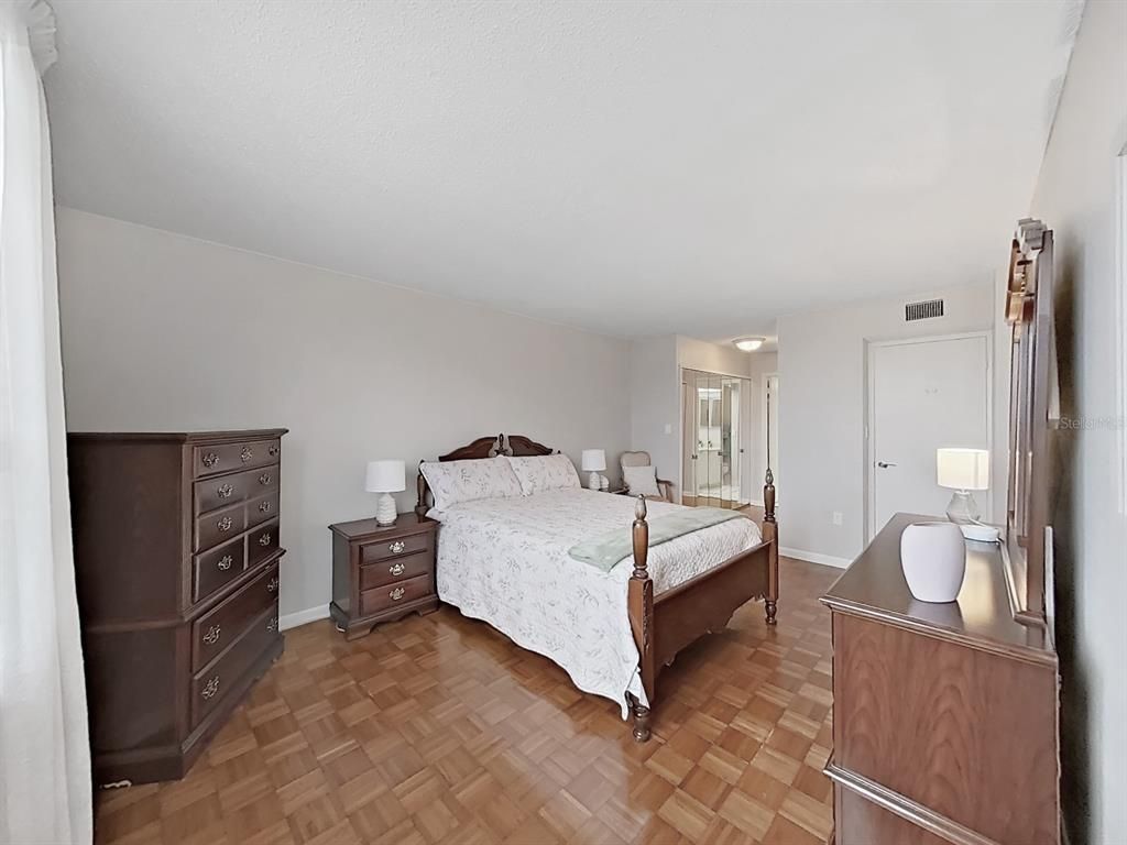 Image 30 of property listing at 400 ISLAND WAY 203, Clearwater Beach, FL 33767