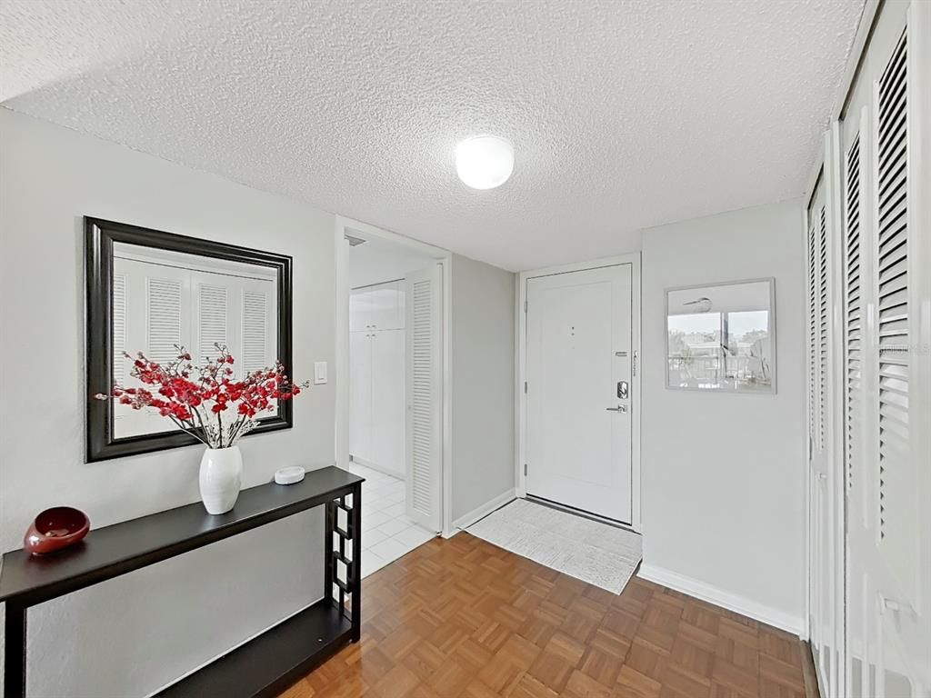 Image 6 of property listing at 400 ISLAND WAY 203, Clearwater Beach, FL 33767