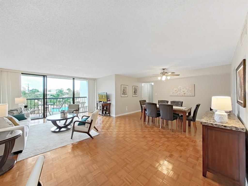 Image 7 of property listing at 400 ISLAND WAY 203, Clearwater Beach, FL 33767