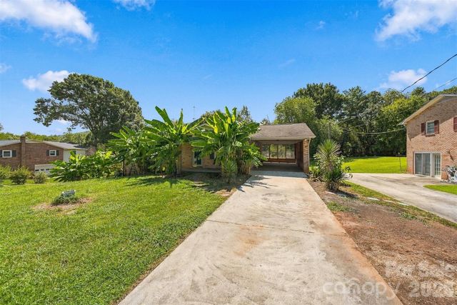 3490 Greentree Acres Road, Valdese, NC 28690