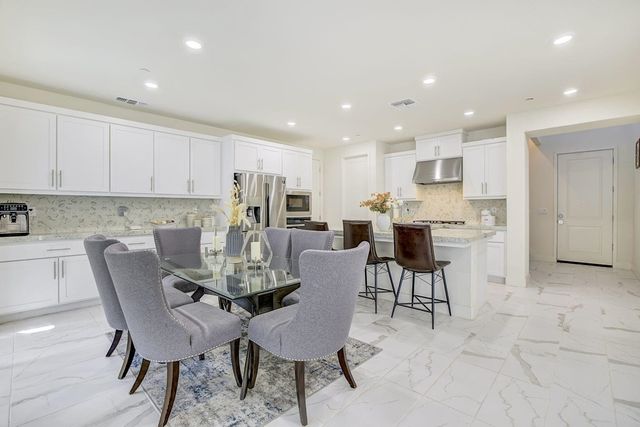 5882 Beechwood Loop, Dublin, CA 94568