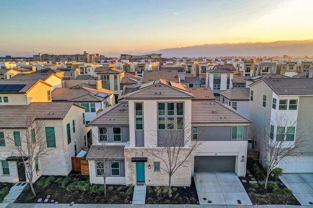 5882 Beechwood Loop, Dublin, CA 94568