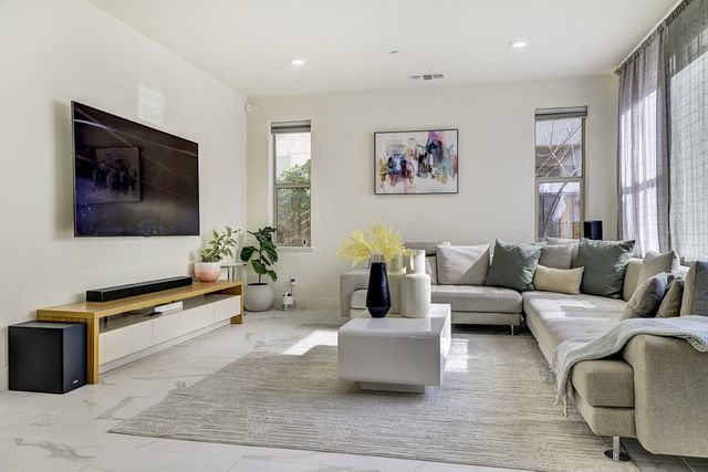 5882 Beechwood Loop, Dublin, CA 94568