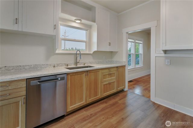 1427 E Fairbanks Street, Tacoma, WA 98404