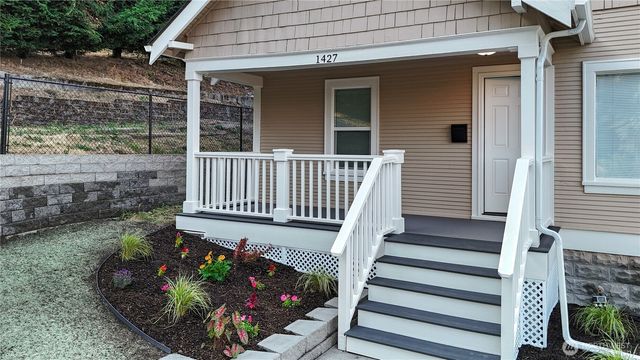 1427 E Fairbanks Street, Tacoma, WA 98404