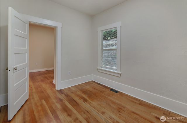 1427 E Fairbanks Street, Tacoma, WA 98404