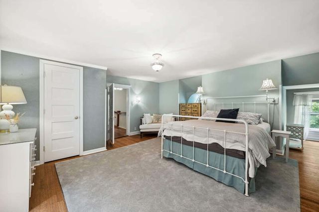 390 Hazel Avenue, Highland Park, IL 60035