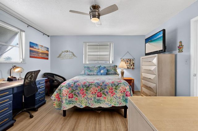 2770 S Garden Dr S 303, Lake Worth, FL 33461
