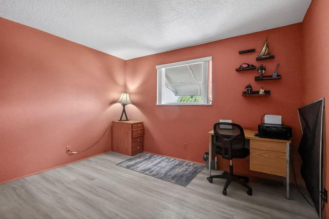 2770 S Garden Dr S 303, Lake Worth, FL 33461