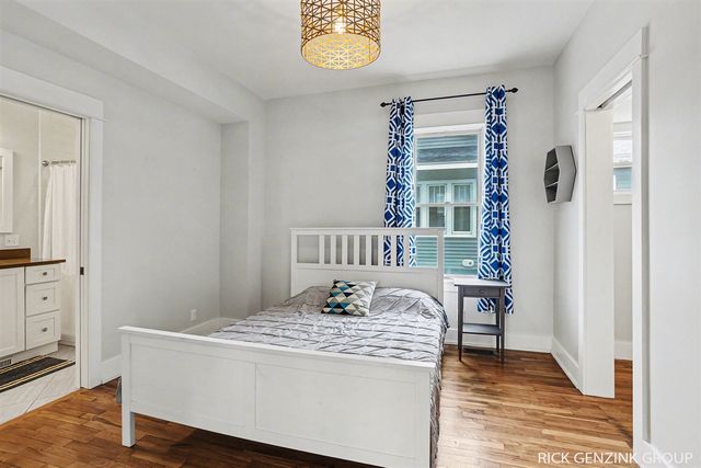 209 W 15th Street, Holland, MI 49423