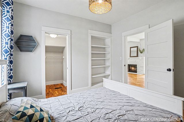 209 W 15th Street, Holland, MI 49423